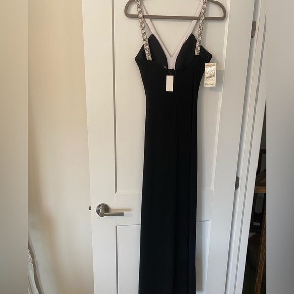 NWT formal dress - Picture 4 of 6